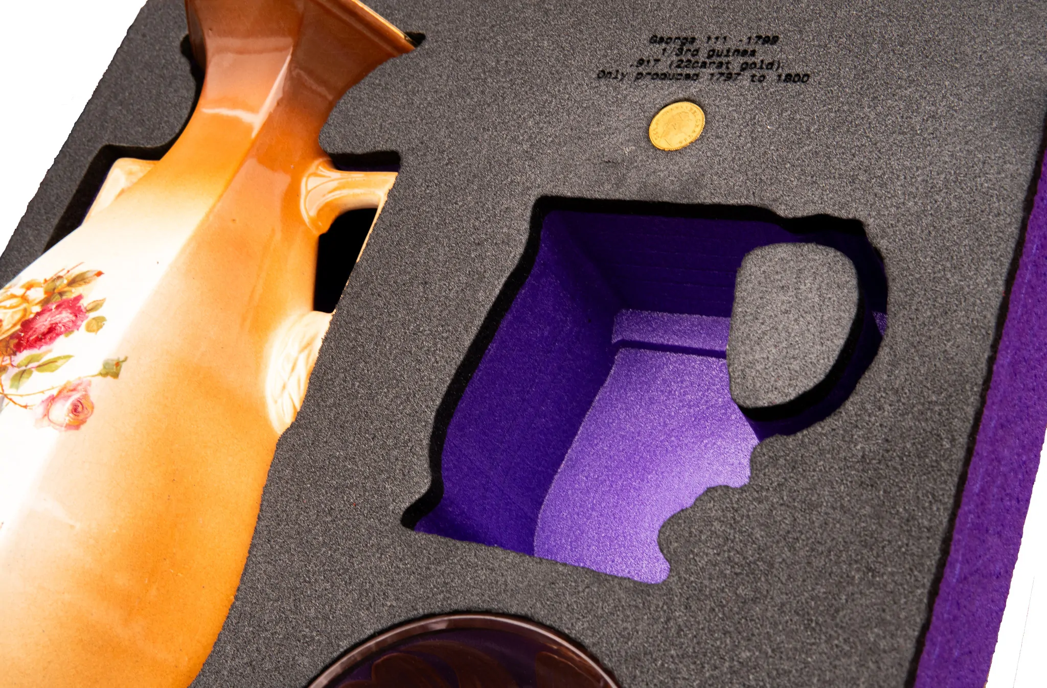 Presentation foam display